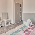 Astoria فندق