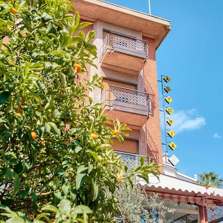 Astoria Hotel 3*