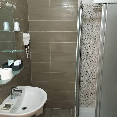 Astoria Отель 3*